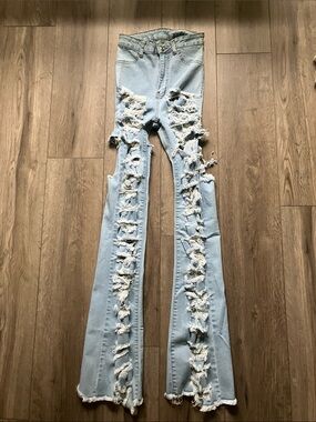 SHEIN Light Wash High Waisted Heavy Distressed Ripped Flare Jeans Size W26 L32